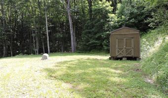 103 Chucks Ln, Bakersville, NC 28705