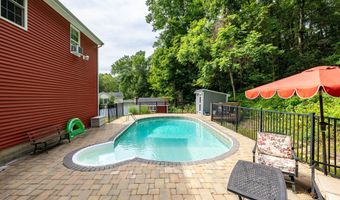26 Skyview Ter, Bristol, CT 06010
