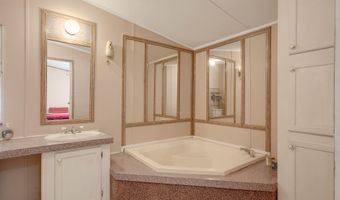 2 STOREY Ave, Belen, NM 87002