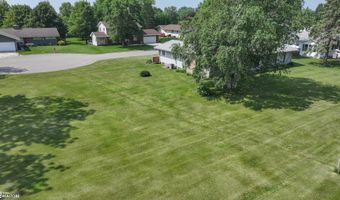 101 Hilltop Dr, Ackley, IA 50601