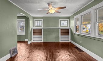 884 Lovers Ln, Akron, OH 44306