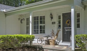 23 Meetinghouse Rd, Brattleboro, VT 05301