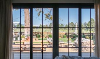 64141 Tumalo Rim Dr, Bend, OR 97703