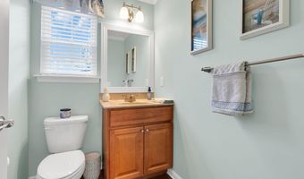 3 Harrison Ave, Aberdeen, NJ 07747