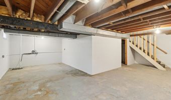 418 SE Grant St, Ankeny, IA 50021