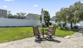623 Forecastle Ave, Beachwood, NJ 08722