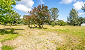 17055 Palm Ave, Anderson, CA 96007