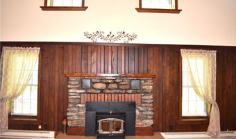 2071 Dewey Rd, Ashtabula, OH 44004