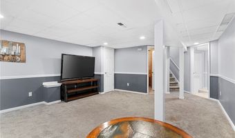 324 Buttermere Ln, Amherst, OH 44001