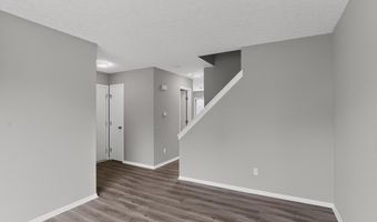 2724 Raphael Dr, Columbus, OH 43232