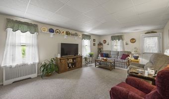 15 Summit Ave, Adams, MA 01220