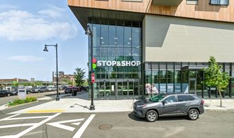 38 Hichborn 201, Boston, MA 02135