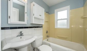 7040 Rhodes Ave, Affton, MO 63123