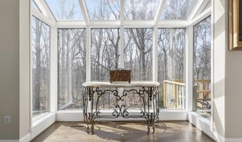1 LAKE POTOMAC Ct, Potomac, MD 20854