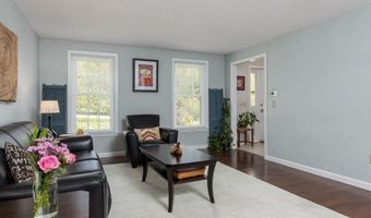 5 Heidi Ln, Bow, NH 03304