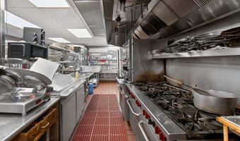 671 BROADWAY, Bayonne, NJ 07002