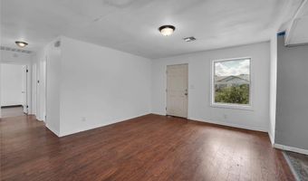 1217 E Cherry St, Altus, OK 73521