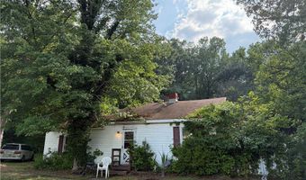 705 Thompson St, Ashland, VA 23005