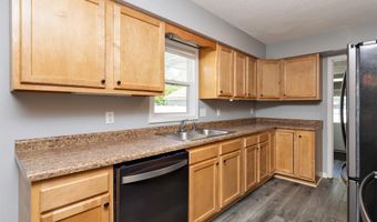 814 SE Oak Dr, Ankeny, IA 50021