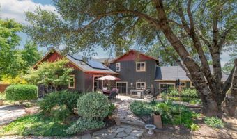 1070 Suzanne Dr, Angels Camp, CA 95222