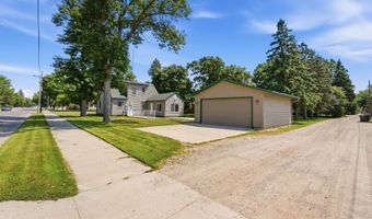 1002 Cedar St, Alexandria, MN 56308