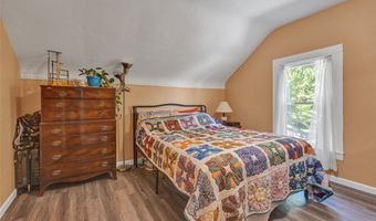 133 Crownhill Ave, Amherst, OH 44001