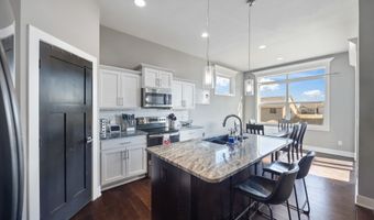1411 S 7th St, Adel, IA 50003
