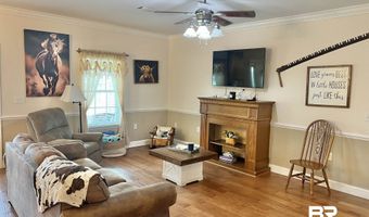 2259 E Laurel St, Atmore, AL 36502