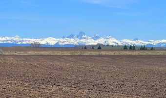 3887 Schaefer Ln, Ashton, ID 83420