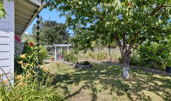 4635 DAISY St, Springfield, OR 97478