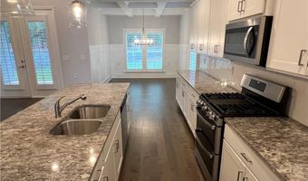 920 Lucky Ln, Woodstock, GA 30188