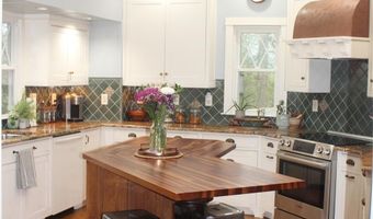 242 Birch Ln, Arden, NC 28704
