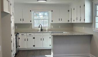 403 Oak Dr, Belton, SC 29627