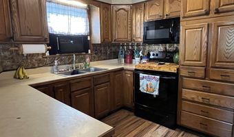 521 S 2nd St, Albia, IA 52531