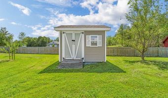 174 Rolling Meadow Dr, Bangor, ME 04401