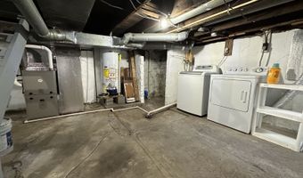 11 Walker St, Athens, OH 45701