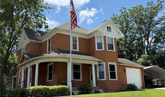 619 N 10th St, Atchison, KS 66002