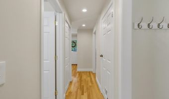 191 Stanavage Rd, Colchester, CT 06415