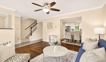 8221 DOCTOR CRAIK Ct, Alexandria, VA 22306