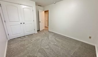 1917 Greyson Dr, Auburn, IN 46706