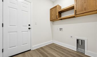 579 Sams Point Rd, Beaufort, SC 29907