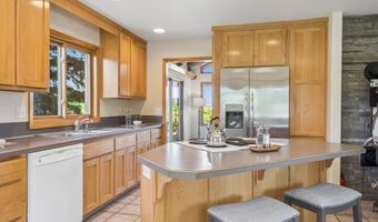 22016 AIRPORT Rd NE, Aurora, OR 97002
