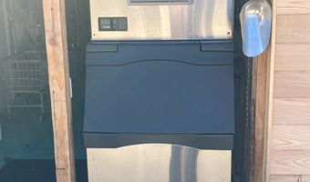 2136 Montauk Hwy Suite 202, Amagansett, NY 11930