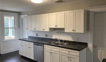 65 Scofield Ave, Bridgeport, CT 06605