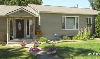 30 N Division St, Cowley, WY 82420