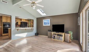 1115 NE Burnside Ave, Bend, OR 97701
