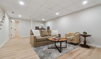 1121 COLONIAL Dr, Alabaster, AL 35007