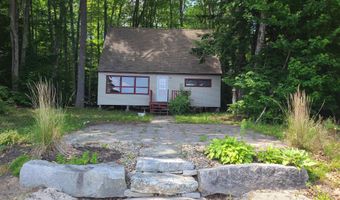 10 Crescent Dr, Barnstead, NH 03225