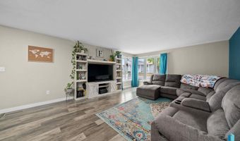 100 S Teton Dr, Brandon, SD 57005