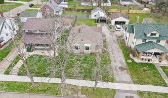 1073 Parkside Dr, Alliance, OH 44601